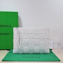 Bottega Veneta Pouch 651409 white BV635CQ60